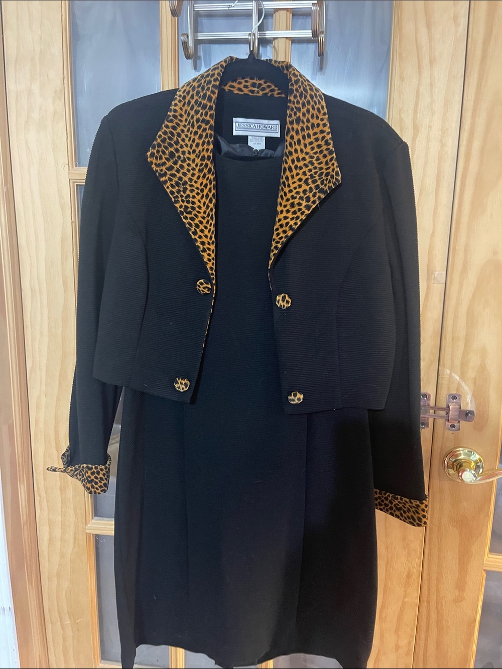 116. Jessica Howard Black with Leopard Print Accent Dress and Blazer Coordinate